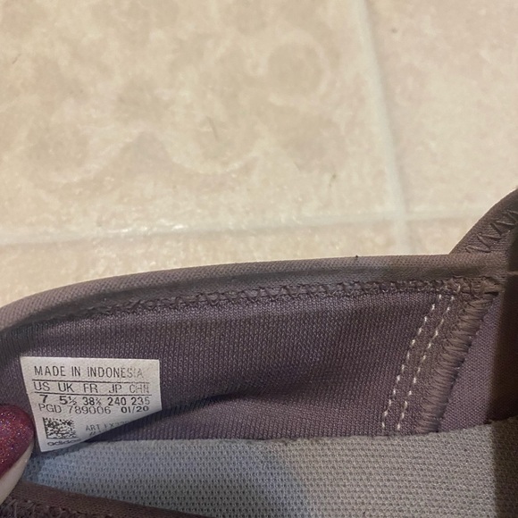 Adidas Shoes - Picture 2 of 5